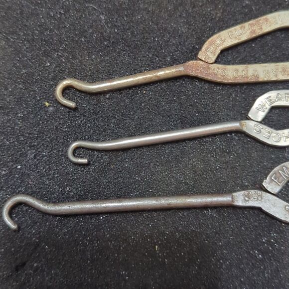 3 Antique Shoe Button Hooks Makers - Picture 7 of 7